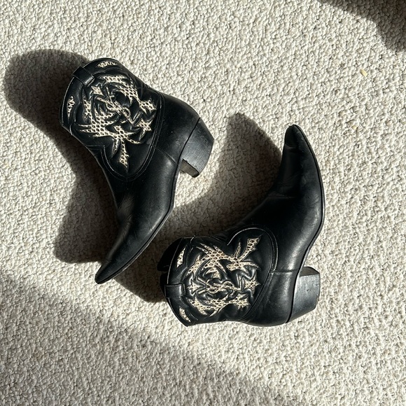 Saint Laurent Snakeskin Logo Cowboy Boots - Picture 1 of 2